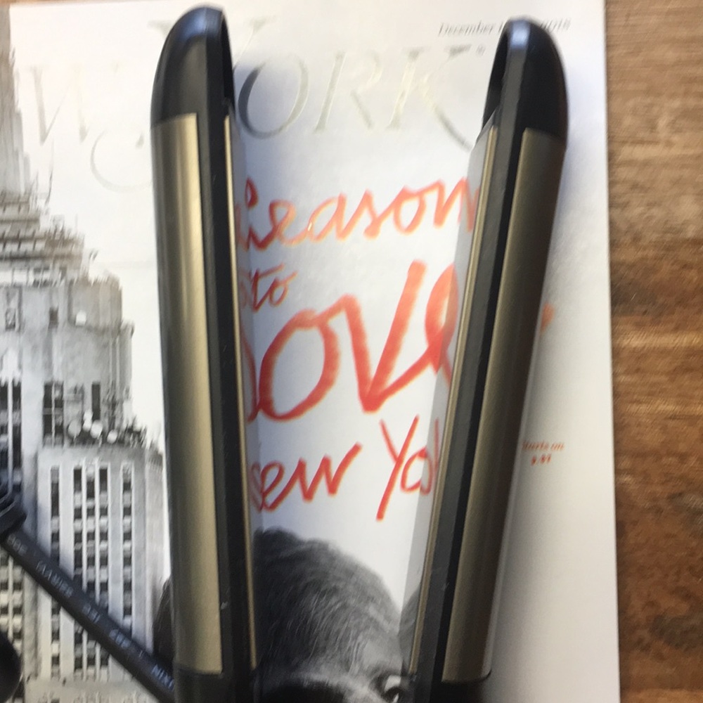 Flat Iron - Picture 4 of 5
